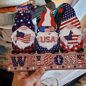Patriotic Gnome Welcome Sign